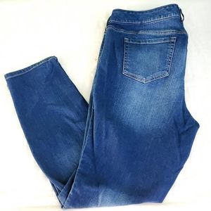 Gently used Torrid boyfriend jeans PLUS SIZE 16s (short)